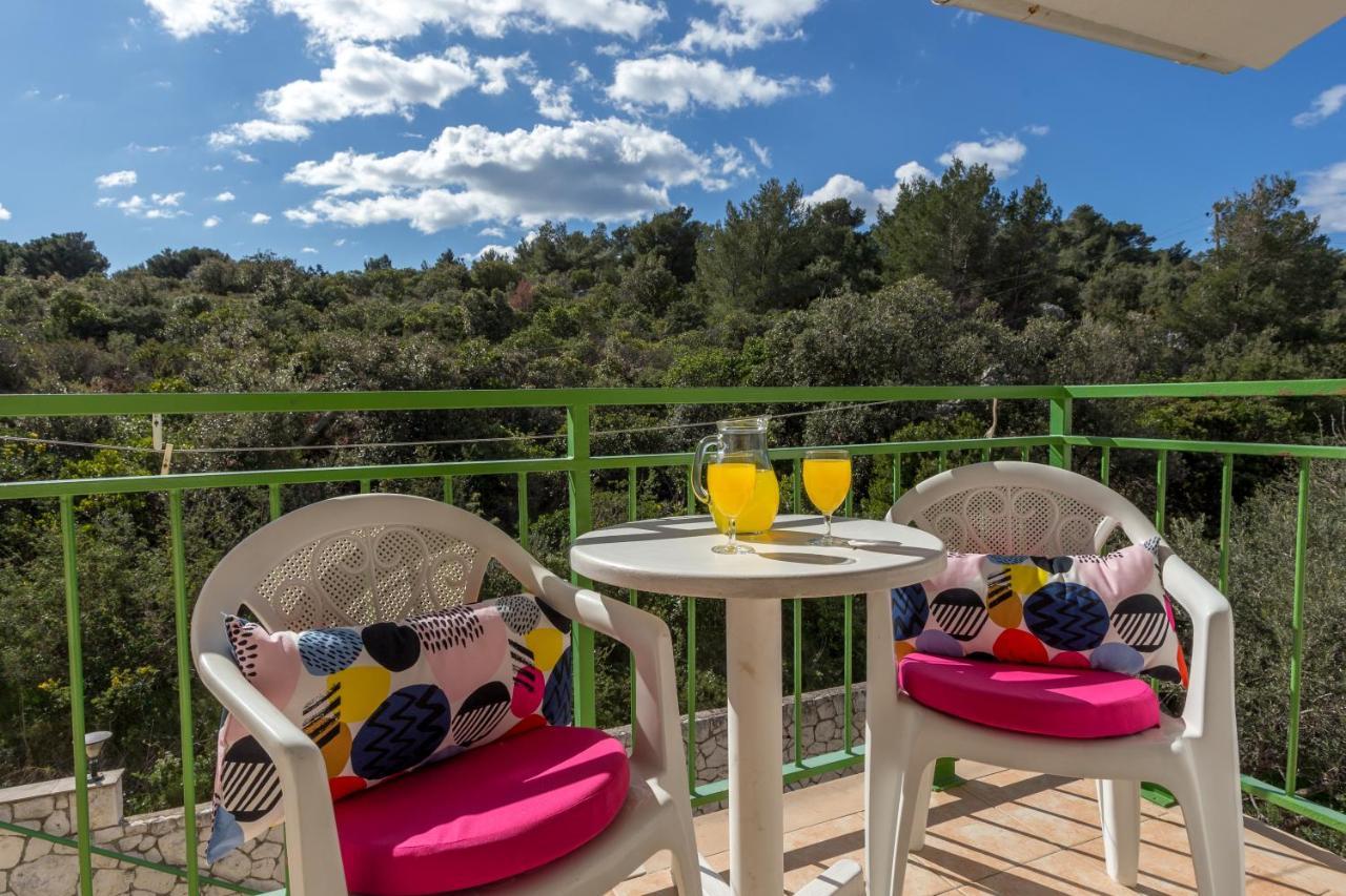 Apartments Marija Bibic Хвар Екстер'єр фото